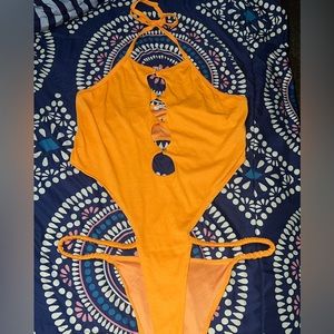 Fashion NOVA Diamond Cut Out Body Suit